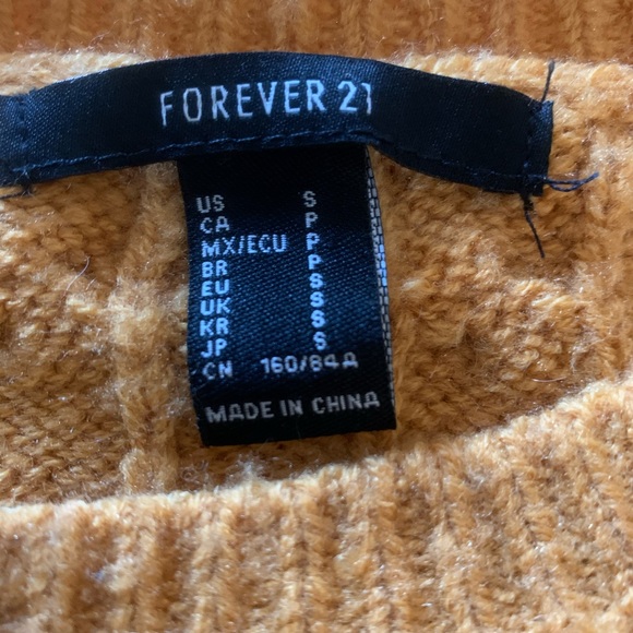 Sweater - Picture 5 of 5